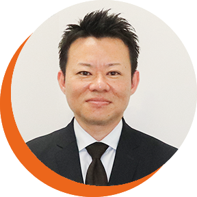代表取締役社長 足立 真哉